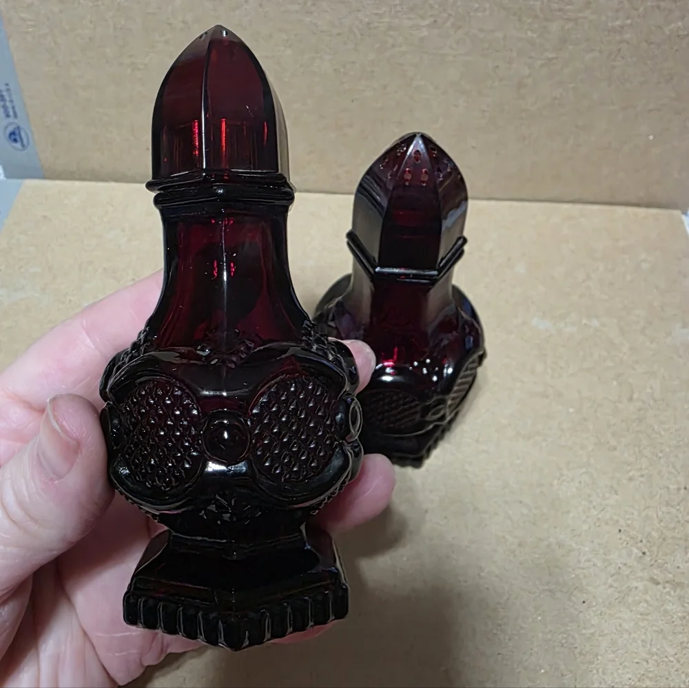 Vtg Avon 1876 Cape Cod Ruby Red Salt Pepper Shaker Set #172